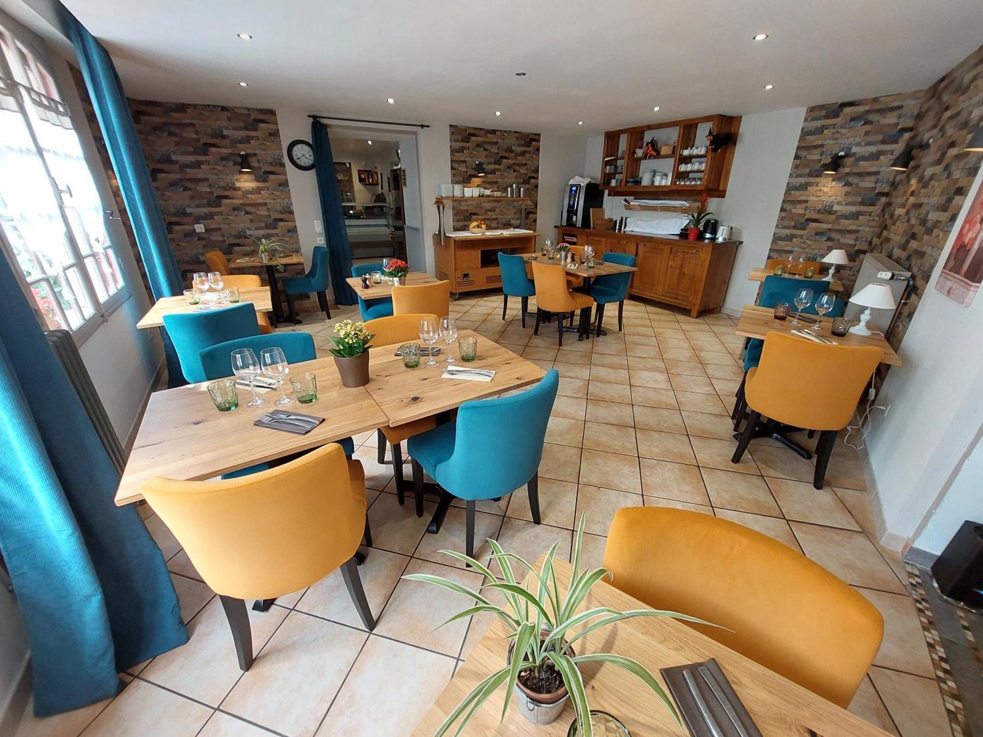 Logis Hotels - Auberge De L'Ile - Hotel 3 Etoiles Et Restaurant Creysse  Exteriör bild