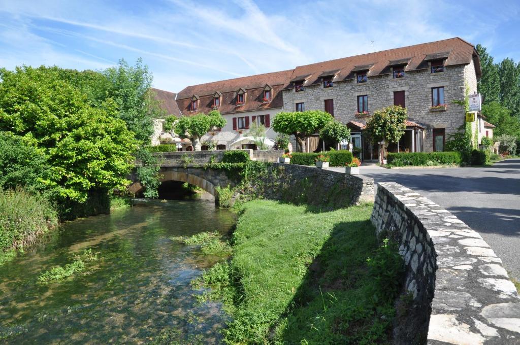 Logis Hotels - Auberge De L'Ile - Hotel 3 Etoiles Et Restaurant Creysse  Exteriör bild