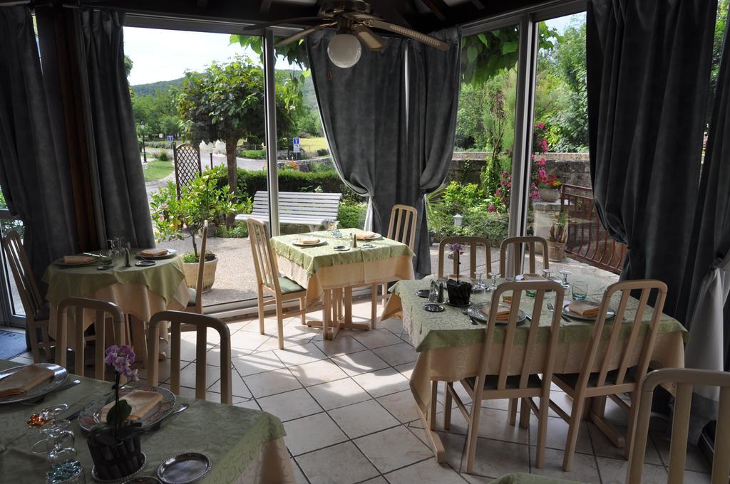 Logis Hotels - Auberge De L'Ile - Hotel 3 Etoiles Et Restaurant Creysse  Exteriör bild