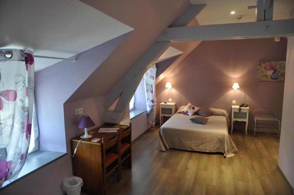 Logis Hotels - Auberge De L'Ile - Hotel 3 Etoiles Et Restaurant Creysse  Exteriör bild