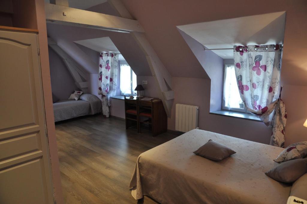 Logis Hotels - Auberge De L'Ile - Hotel 3 Etoiles Et Restaurant Creysse  Exteriör bild
