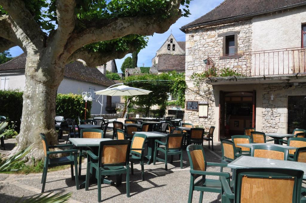 Logis Hotels - Auberge De L'Ile - Hotel 3 Etoiles Et Restaurant Creysse  Exteriör bild