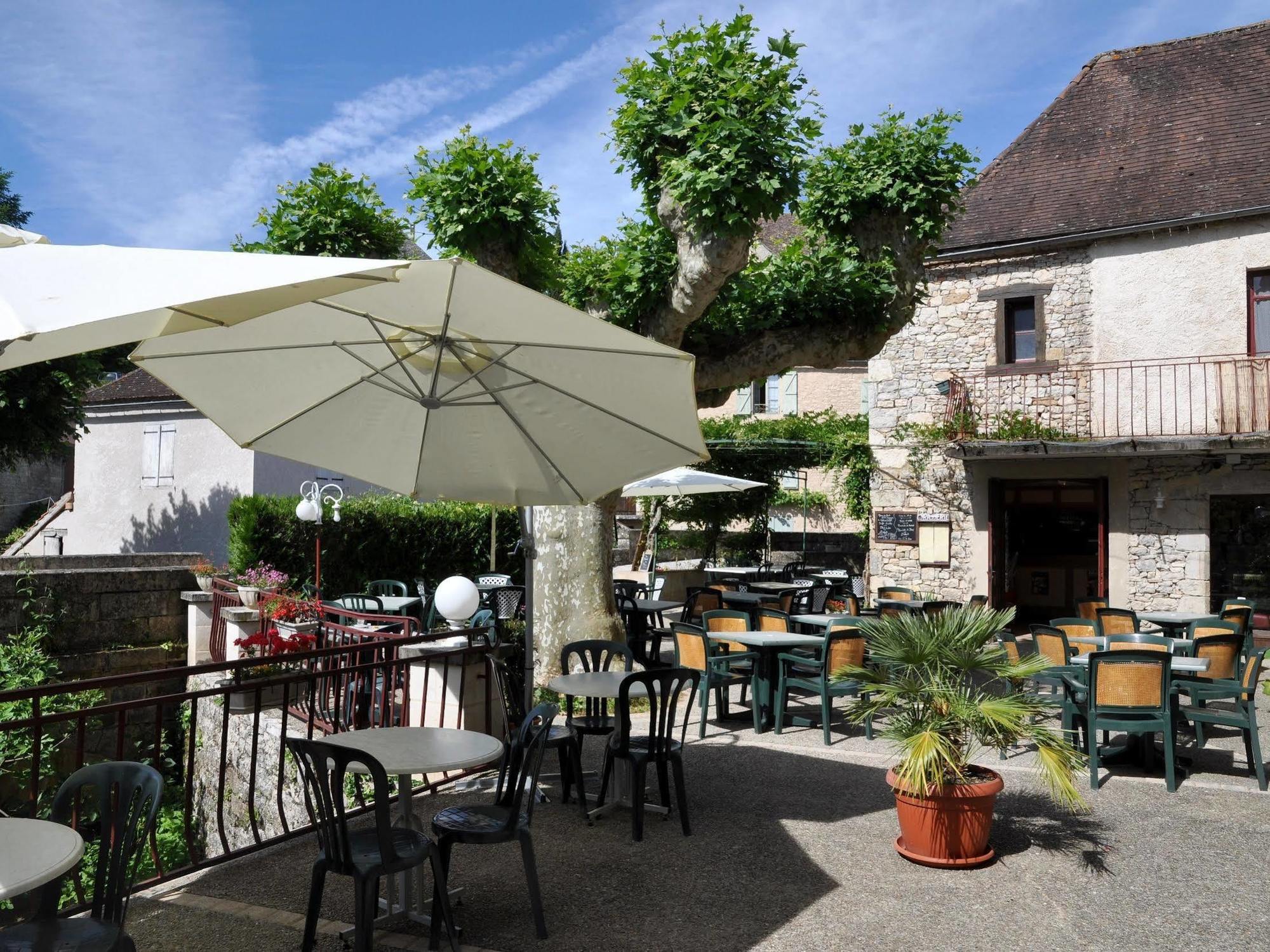 Logis Hotels - Auberge De L'Ile - Hotel 3 Etoiles Et Restaurant Creysse  Exteriör bild