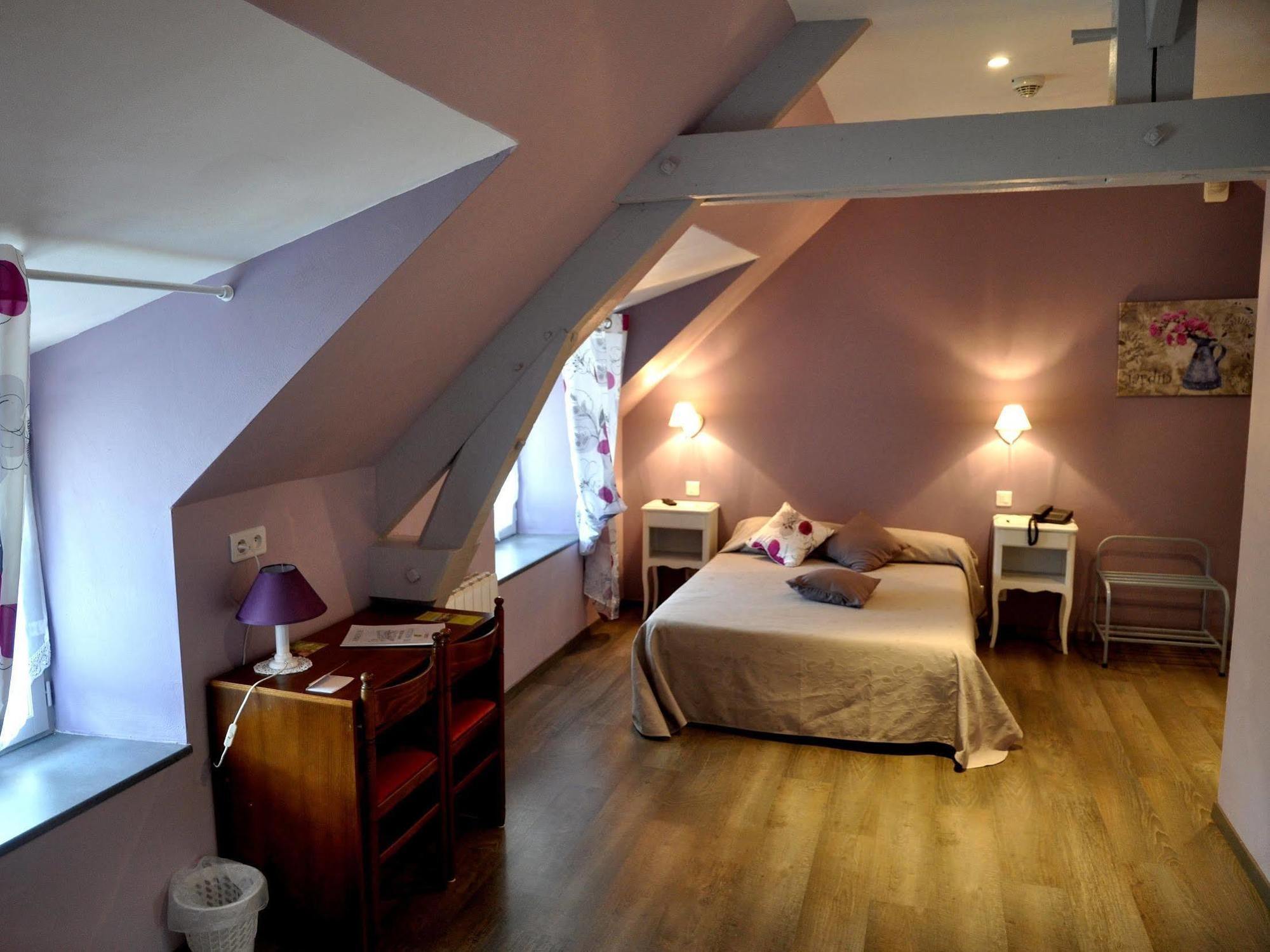 Logis Hotels - Auberge De L'Ile - Hotel 3 Etoiles Et Restaurant Creysse  Exteriör bild
